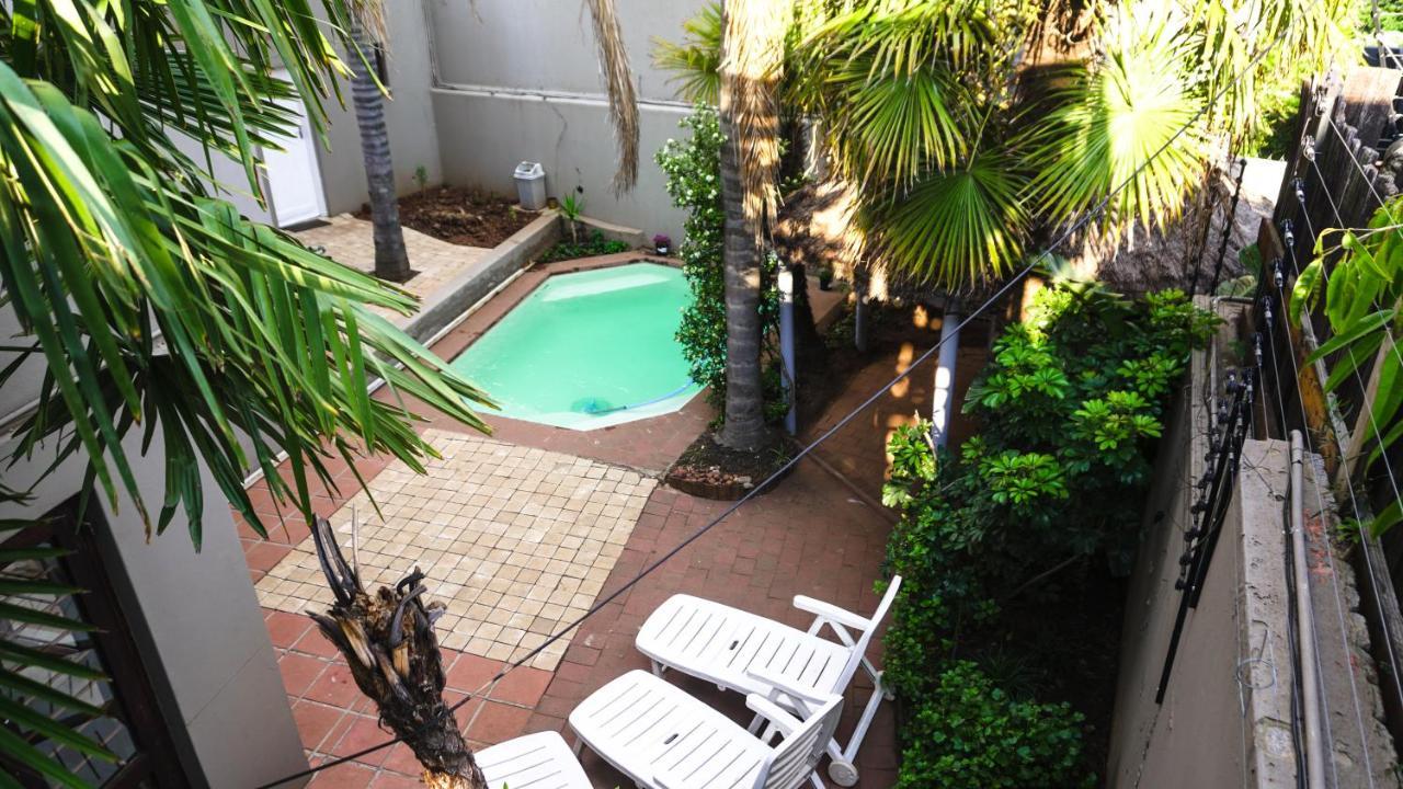 Fatmols Guest Lodge Johannesburg Bagian luar foto