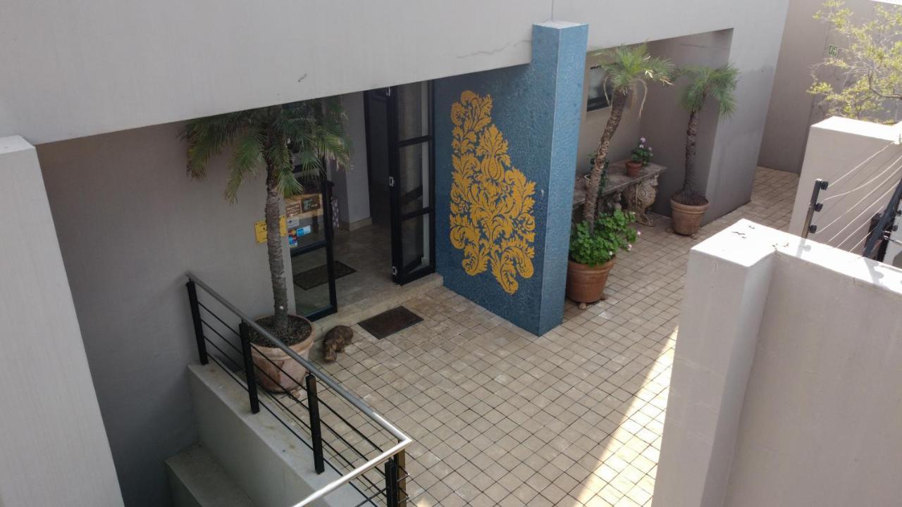 Fatmols Guest Lodge Johannesburg Bagian luar foto