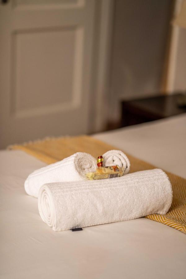 Fatmols Guest Lodge Johannesburg Bagian luar foto